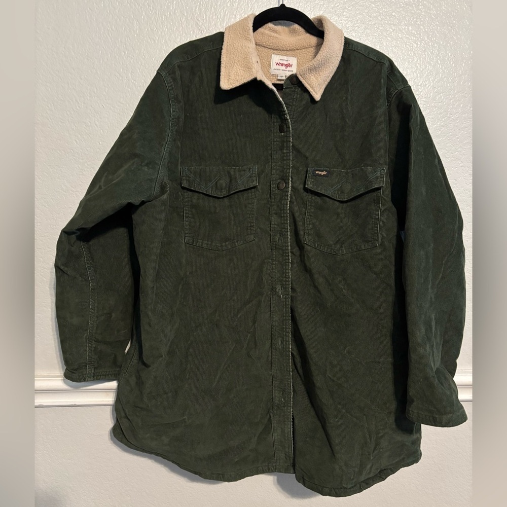 Wrangler Women’s Corduroy Sherpa Lined Field Jacket Shacket Green SZ XL - Picture 1 of 5